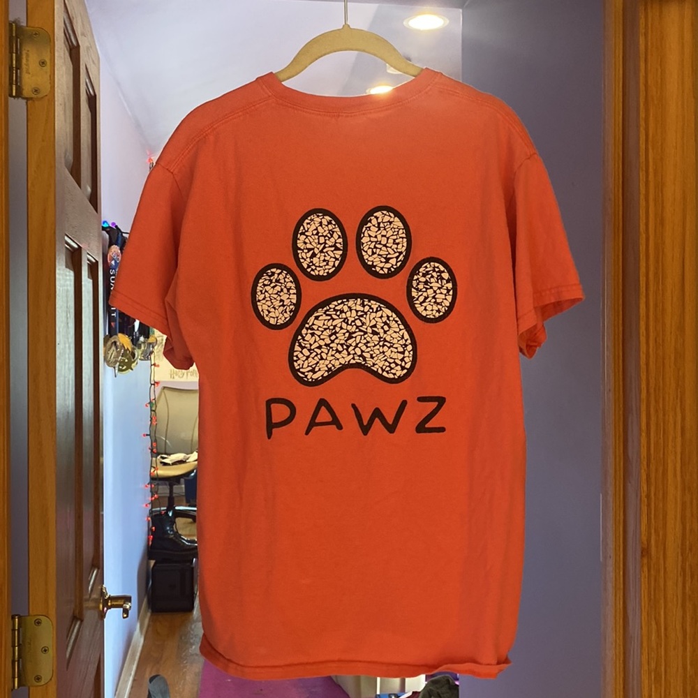 Coral Pawz shirt (or $2 when added to a bundle)